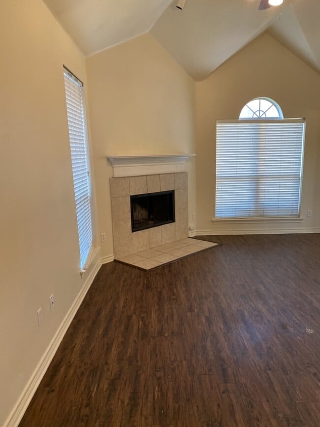 Photo - Townhome 3/2/2 in Arlington