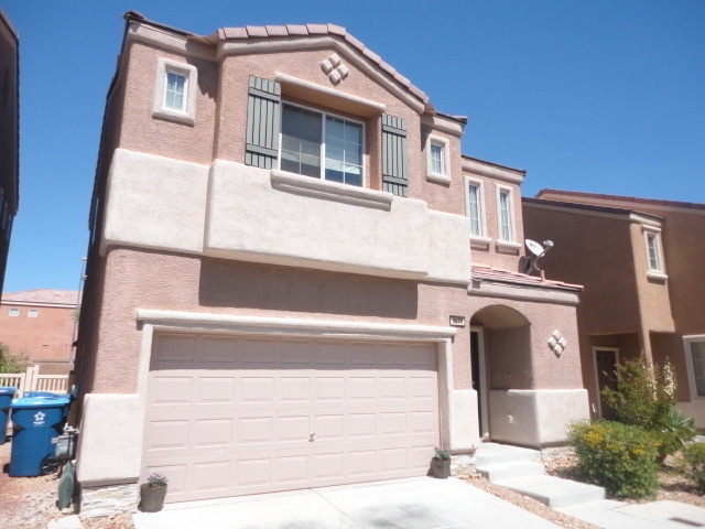 Photo - Beautiful 2 Story Home in Mountains Edge.