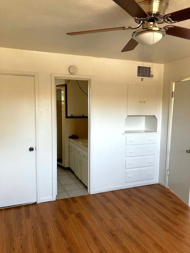 Photo - 2908 N Euclid Ave Unidad B