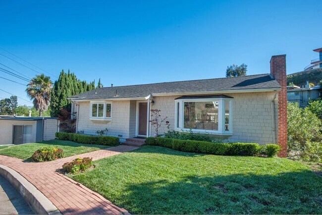 Photo - 7120 Pacific View Dr