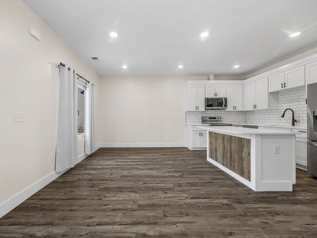 Photo - Charming 3 Bedroom Home in Spartanburg – Modern Upgrades & Stylish Finishes