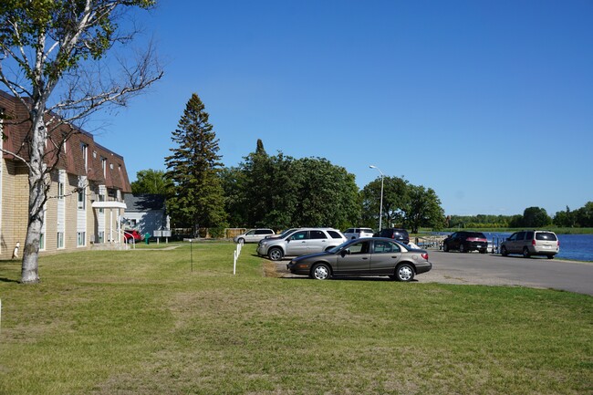 Photo - 411 River St NE Unit 10