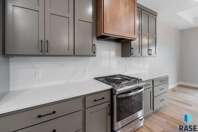 Photo - 1137 N Thompson Ave