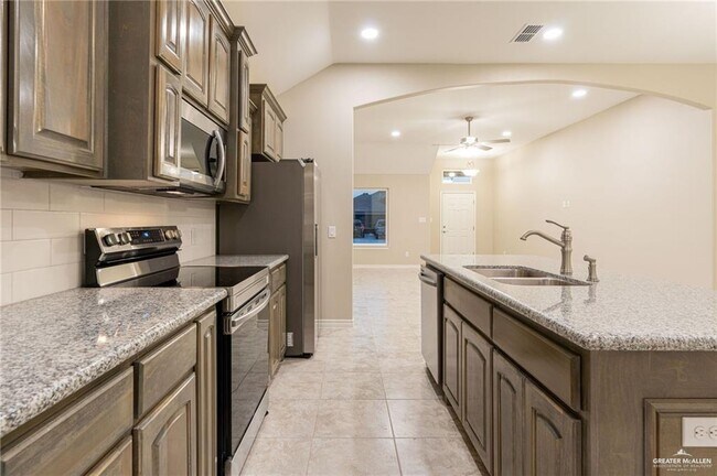 Photo - 22 Olympic St