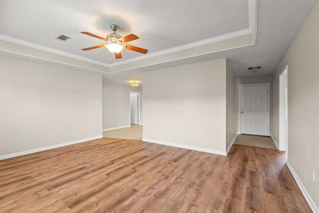 Photo - 1470 Angeline Dr