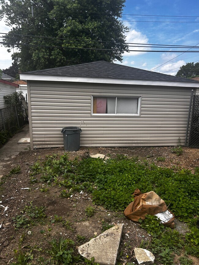 Photo - 9732 S Wallace St