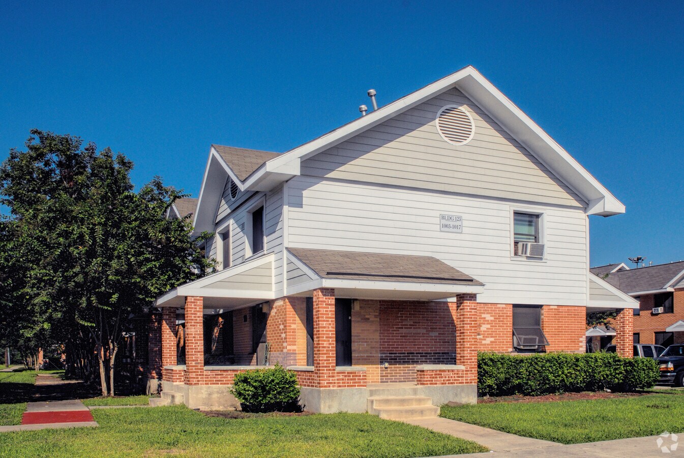 Photo - Kelly Village