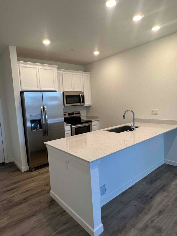 Photo - 5396 Euclid Dr