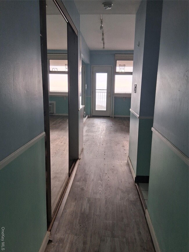 Photo - 250 Shore Rd Unit 2D