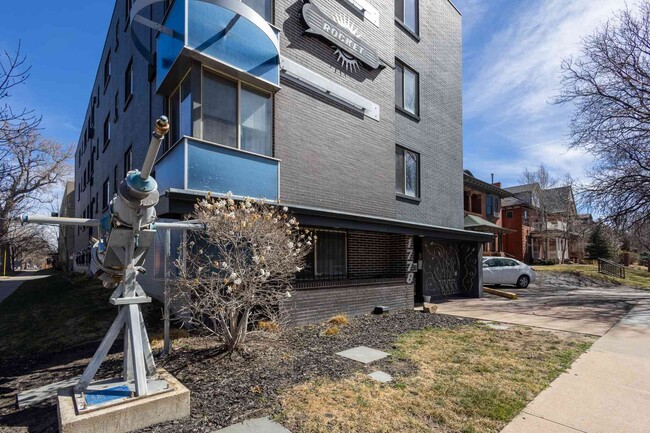 Building Photo - Rocket Apartments