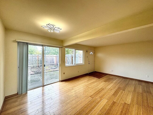 Photo - Bright & Updated Townhome