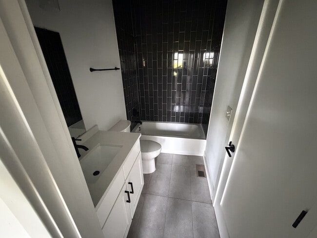 Photo - 355 Loeffler Ave