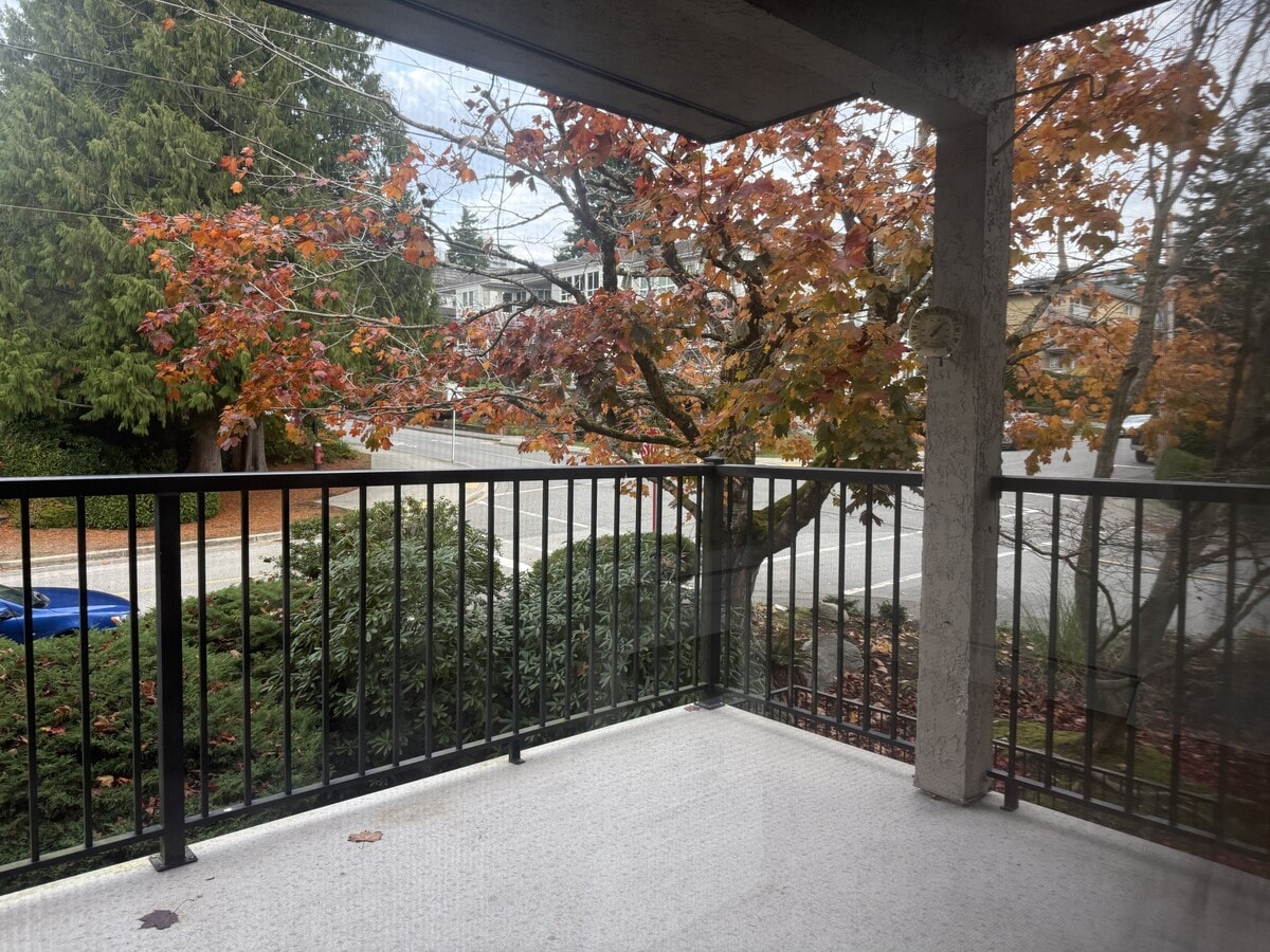 Photo - 1285 Martin St