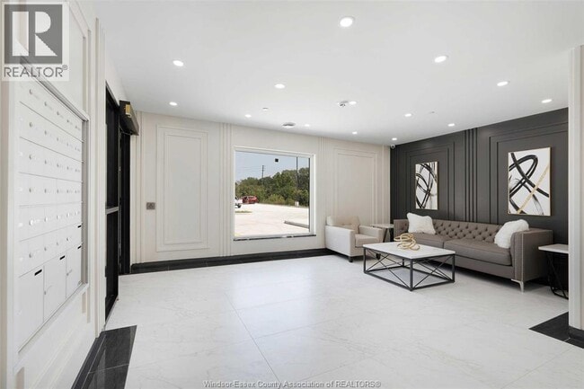 Photo - 705 Grand Marais Rd E Unité 107