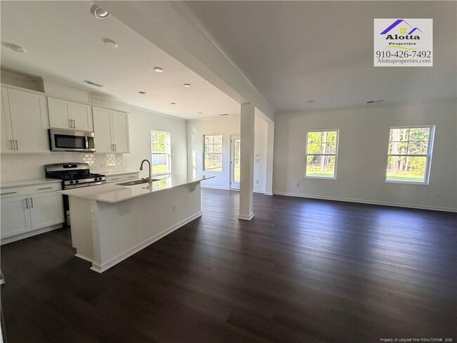 Photo - 156 Hanover Dr