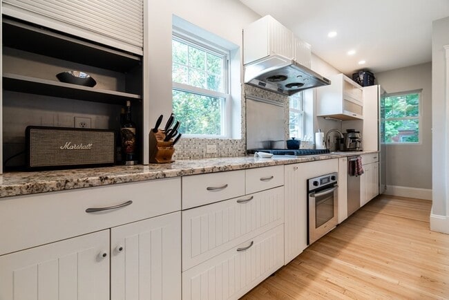 Photo - 109 Rockview St Unit 2