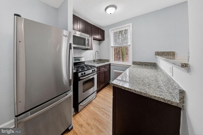 Photo - 4703 Ravenswood Rd Unit 25