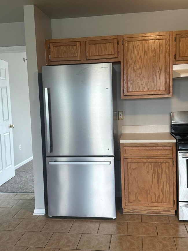 Photo - 1426 Crimson Way