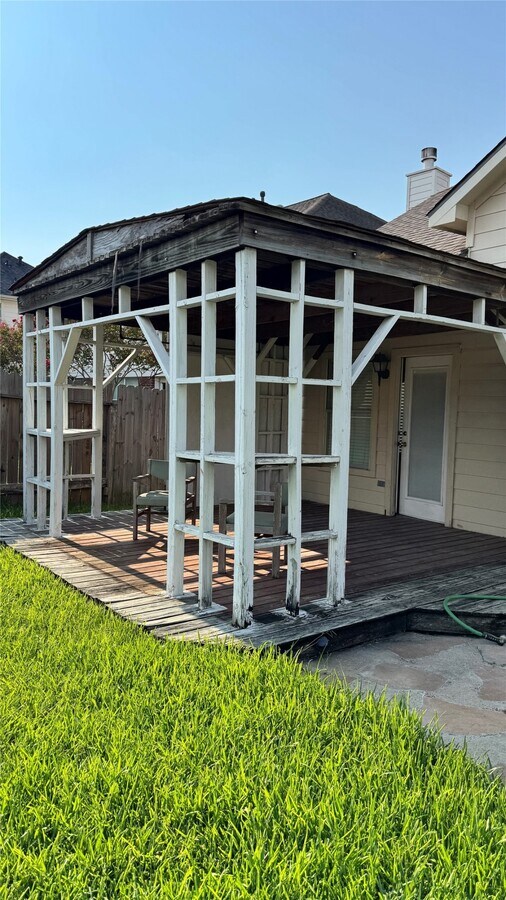 Photo - 16411 Redwicke Ln