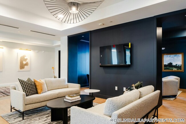 289 Walk Hill St Unit ST