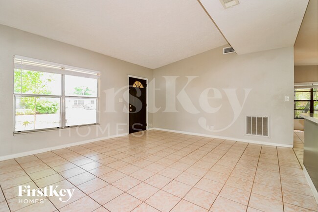 Photo - 6178 39th Ave N
