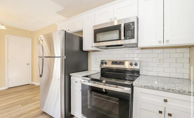 Photo - 1732 W 22nd St