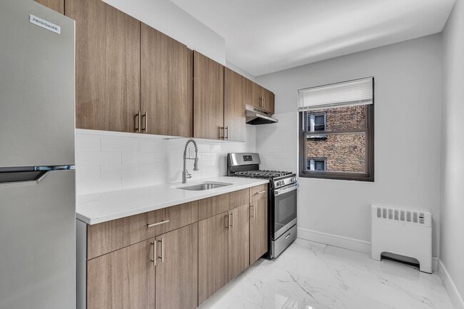 Photo - Palisades Manor Apartments – Modern Living in the Heart of Palisades Park