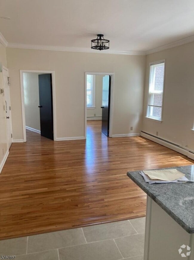 Building Photo - 52 Millington Ave Unit 3R Rental