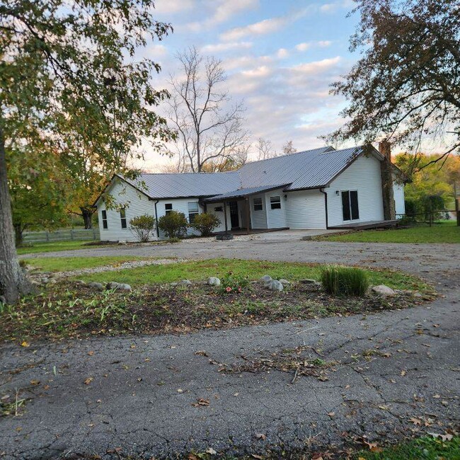 Photo - 9063 Morrow Woodville Rd