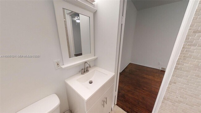 Photo - 639 12th St Unit 3