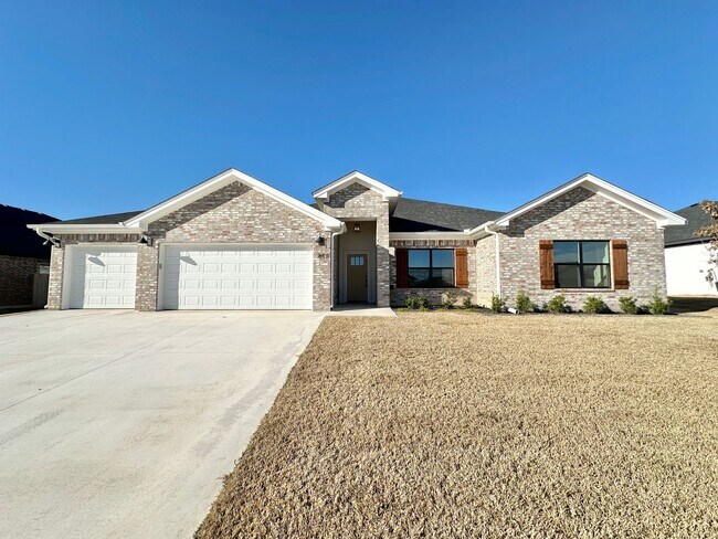 Viewable Now by Appointment Only! - Viewable Now by Appointment Only! House