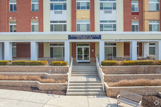 Photo - Weinberg Manor South