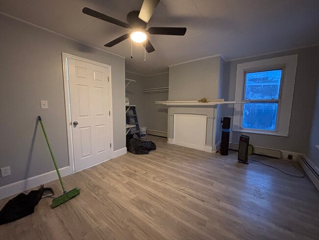 Dormitorio - 318 E 1st Ave Unidad 2