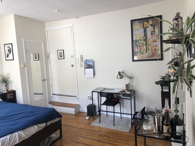 Photo - 927 Pine St Unit 302