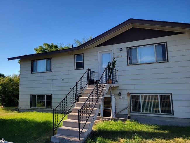 Photo - 3 Bedroom 1 Bathroom Duplex