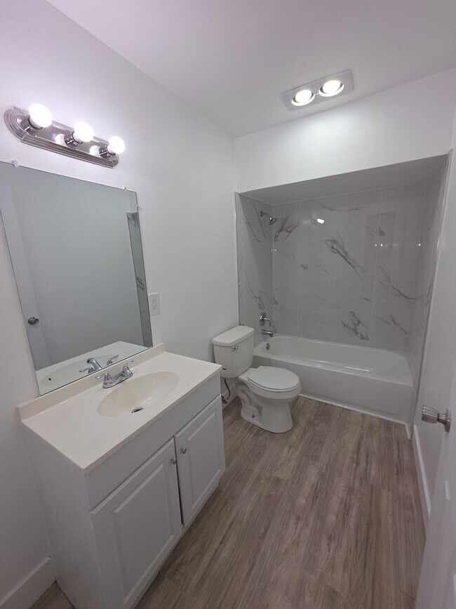 Photo - Broadway Apartments