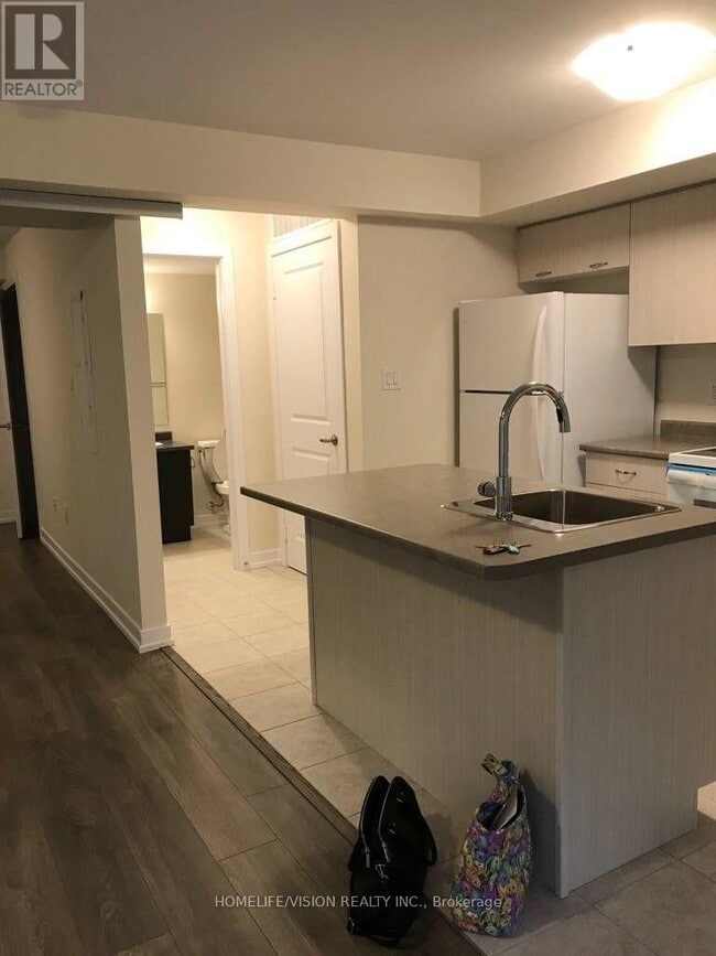 Photo - 2355 Sheppard Ave W