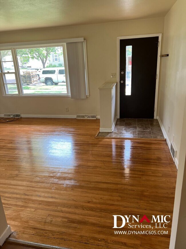 Photo - Updated 4+ Bedroom, 2 Bathroom House By Augustana University