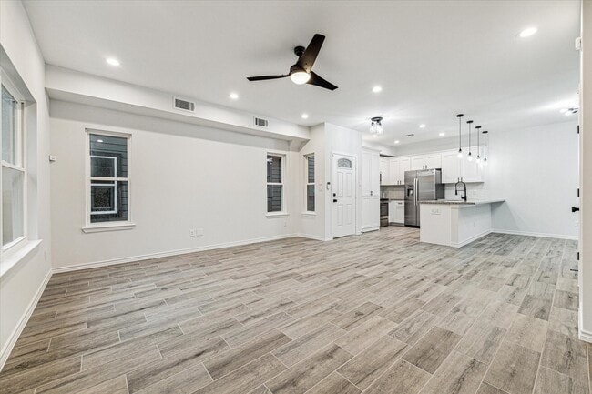 Building Photo - 976 Marjorie St Unit 2 Rental