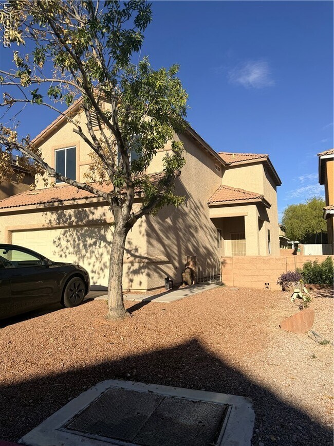 Photo - 2636 La Mata St