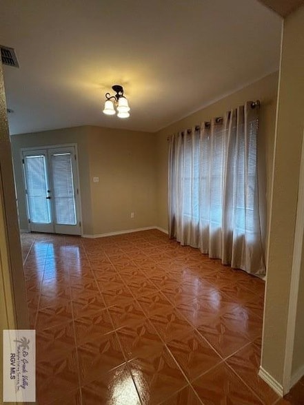 Photo - 944 Alta Mesa Blvd