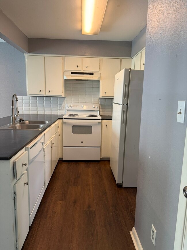 Photo - 126 Harbour Ln