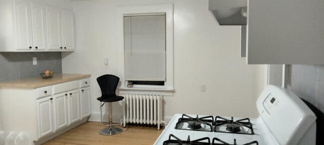 Photo - 39 Nordhoff Pl