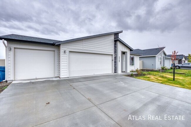 Photo - 13164 S Coquille River Ave House