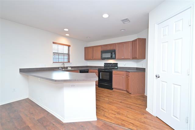 Photo - 941 Newberry Trail