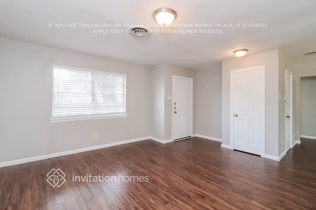 Photo - 2809 W Boyce Ave