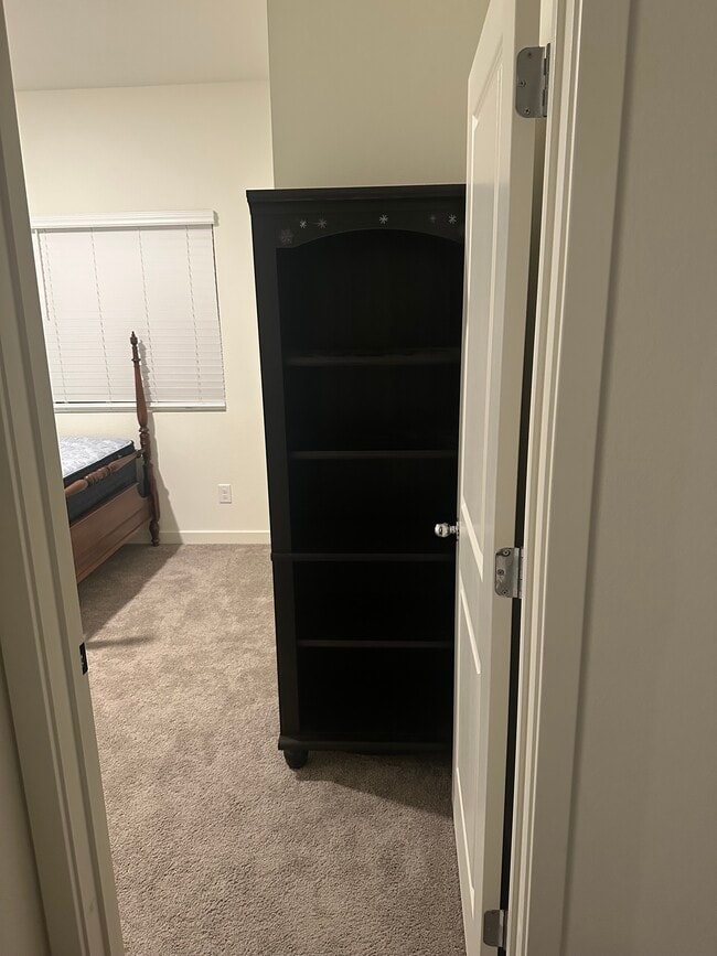 Photo - 707 Canon Rd