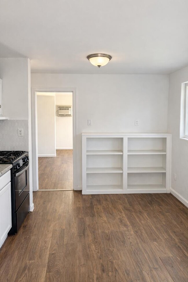 Photo - 255 Sunset Ave NW Unidad A