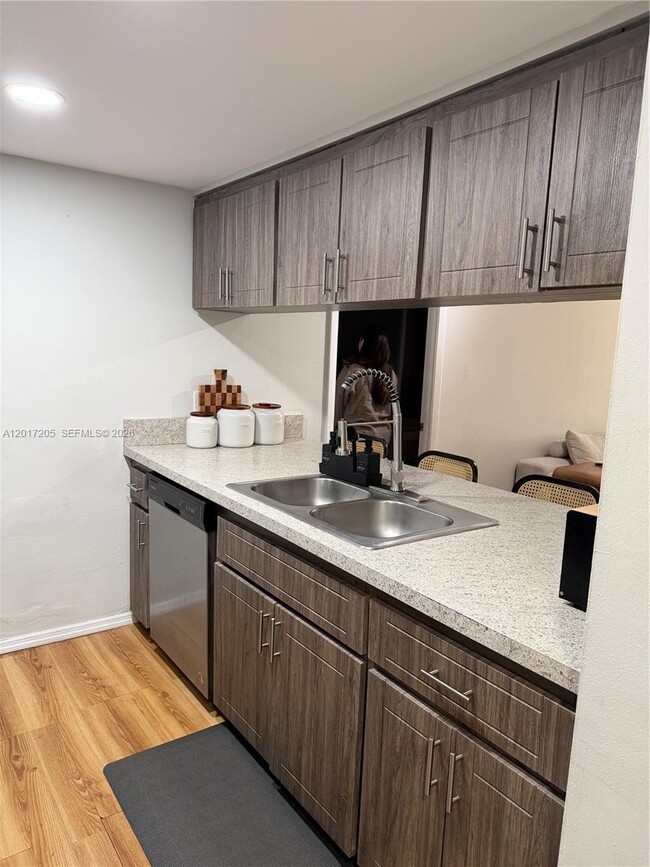 Photo - 8120 Geneva Ct Unit 151