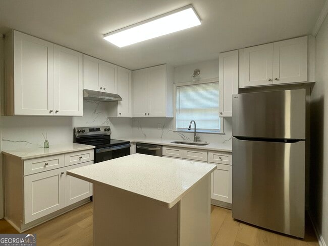 Photo - 2297 Hylaea Rd